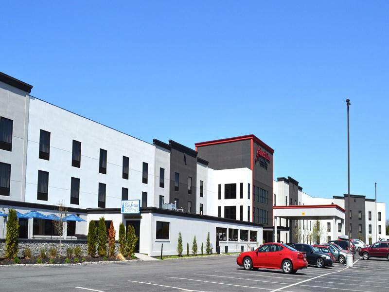 Holiday Inn & Suites Syracuse Airport - Liverpool Exterior photo